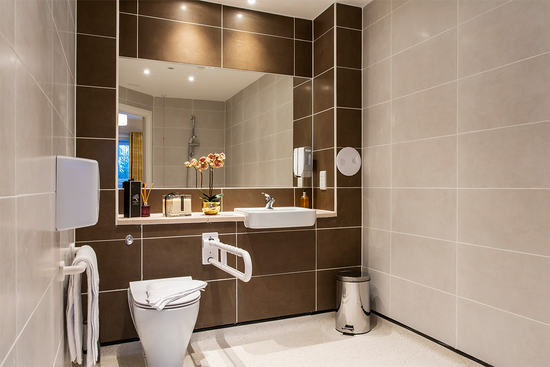 modern accessible bathroom
